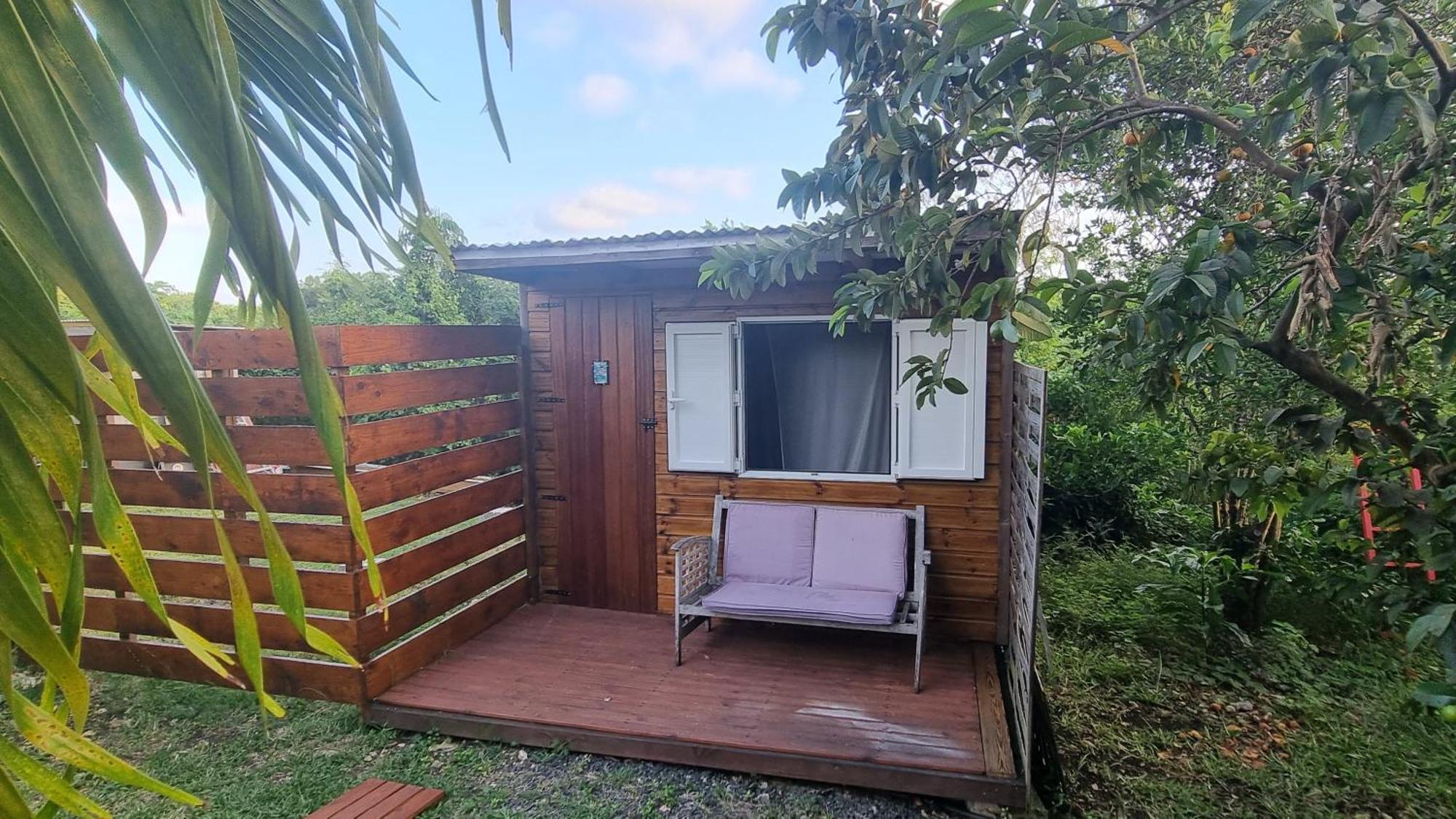 La Villa Rainbow & Ses 2 Kabanes Sainte-Anne  Exterior photo